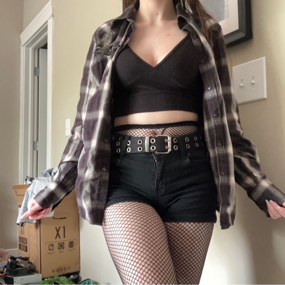 UNIQUE MONOCHROMATIC SNAP UP FLANNEL - Picture 4 of 16